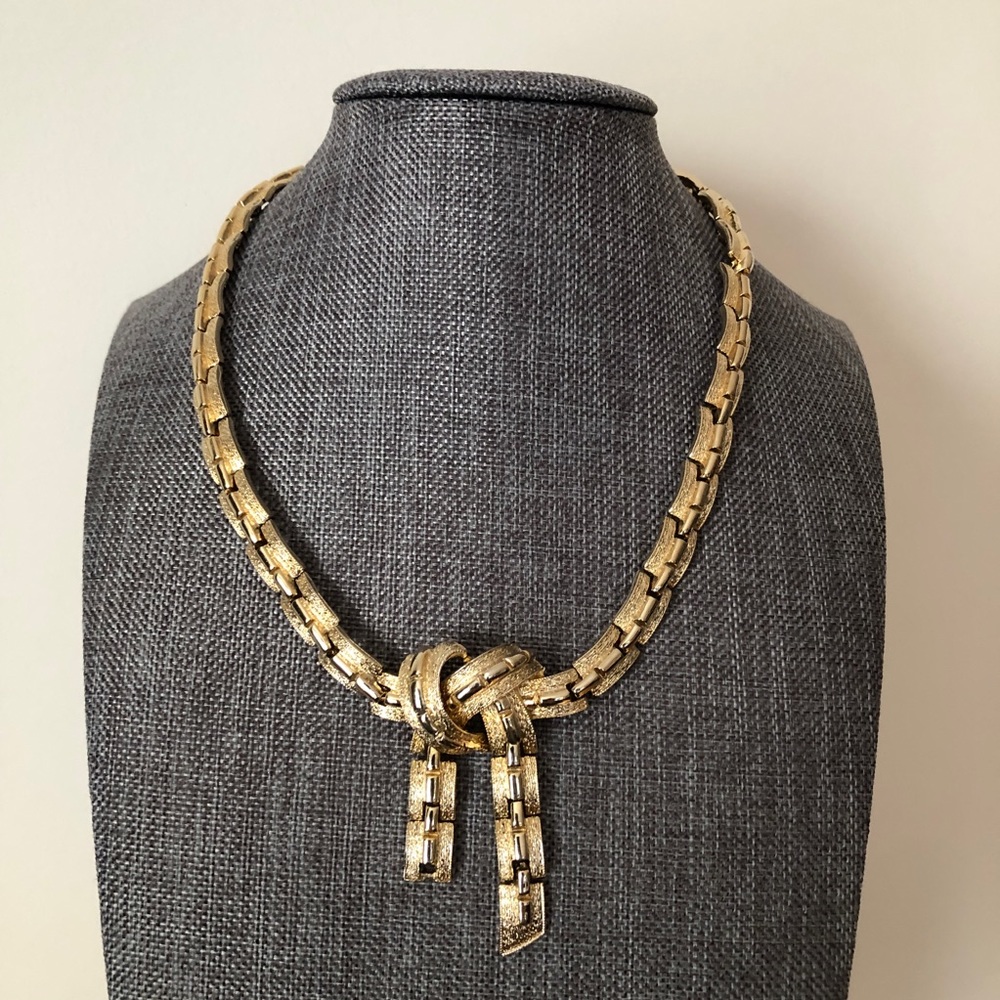 Vintage Signed Coro Ribbon Choker/Collar Gold Tone Necklace